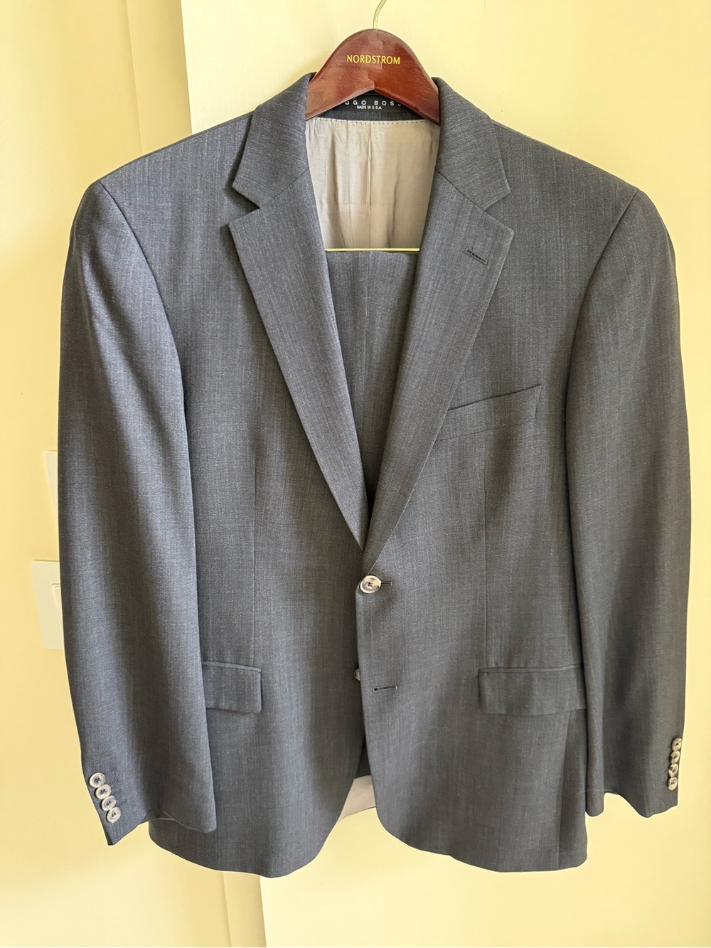 Hugo Boss Bertolucci / Movie Dark Gray Suit 40R